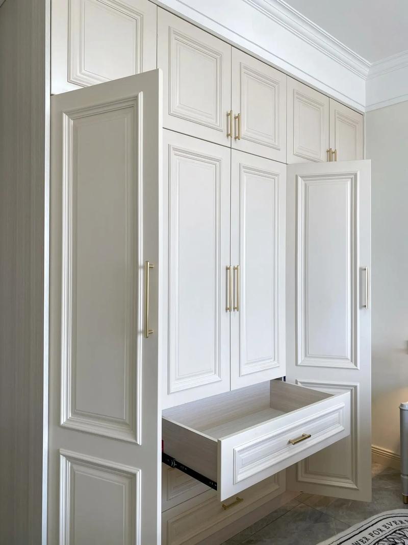 Solid Wood Wardrobe 07